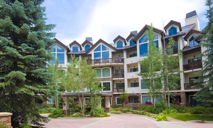 Beaver Creek Apartment | Oxford Court #305 condo