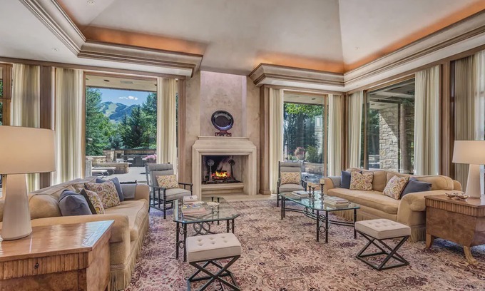 Red Mountain House | Palatial Red Mountain Estate | Waterfalls & Entertaining Space