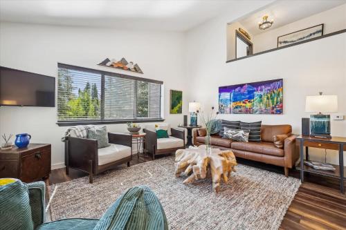 Park Forest Estates House | Park Forest 227 townhouse