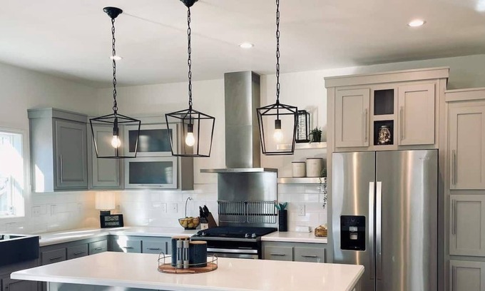 Summit Cove House | Pet Friendly, Newly Built Modern Farmhouse - Hot Tub, Foosball, Games, Location!