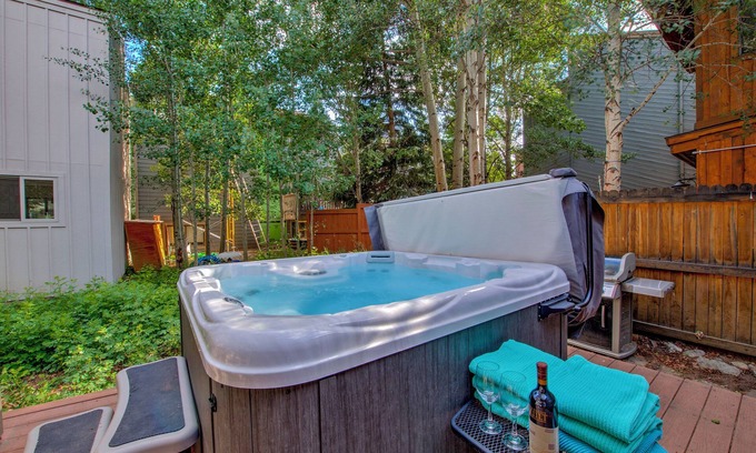 Frisco House | Private Jacuzzi, Single Family Home 2 blocks to Center Downtown, Family Friendly