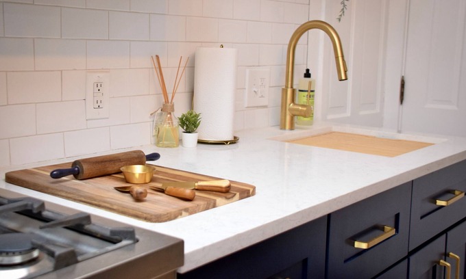 West Highland Cottage | Private Remodeled Berkeley/Tennyson Guest House with a 93 Walk Score