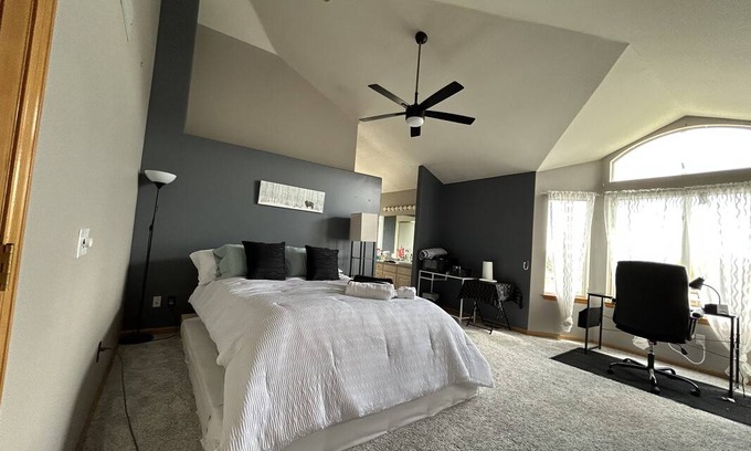 Lakewood Resort | Private room ∙ 2 guests