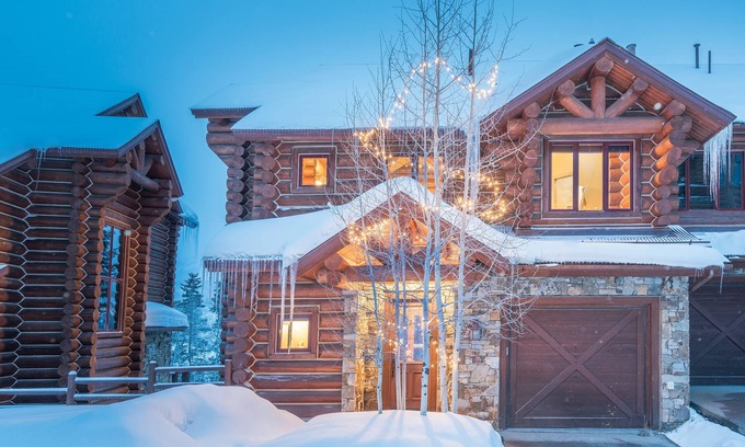 Mountain Village House | PROSPECT FALLS- Luxe Log Cabin w/Hot Tub & Game Room, Easy Ski Access