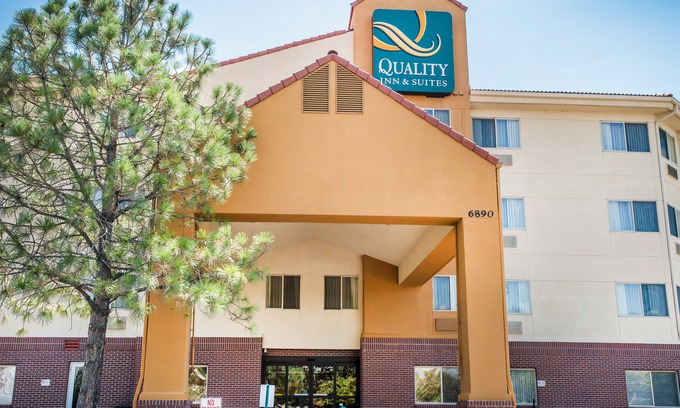 Dupont Hotel | Quality Inn & Suites Denver International Airport