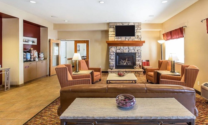 Loveland Hotel | Quality Inn & Suites Loveland