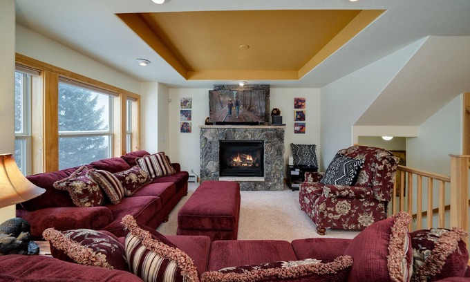 Blue River House | Quandary Vista Townhome: Private Hot Tub, Incredible Mountain Views