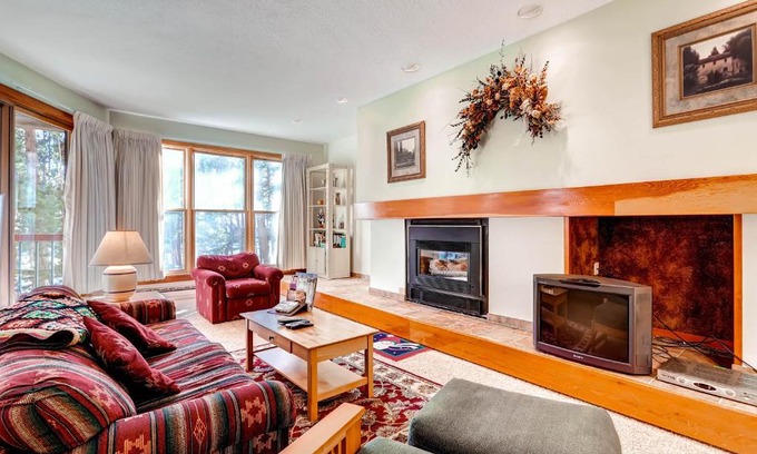 Keystone Apartment | Quicksilver 1661