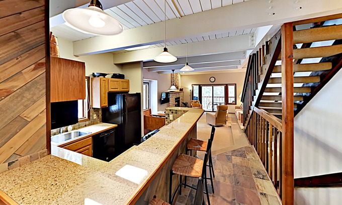 Steamboat Springs House | Remodeled, 3-Story Townhome with Private Sauna & Gas Fireplace - Near Lifts