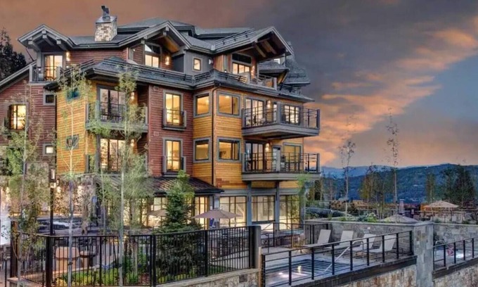 Peak 8 Apartment | Resort w/Outdoor Pools-Hot-tub-Spa @Peak 8