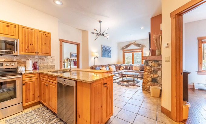 River Run Condo | River Run Condo w/Private Balcony & Mountain Views, Short Walk to Base Area!