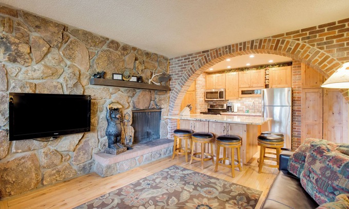 Rendezvous Condo | Riverside Condo in Downtown Winter Park!