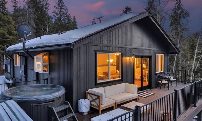 Shadow Mountain Cabin | Romantic mountain getaway or family escape. NEW HOT TUB!