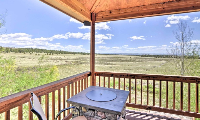 Warm Springs Cabin | Scenic Cabin w/ Hot Tub ~ 30 Mi to Breckenridge!