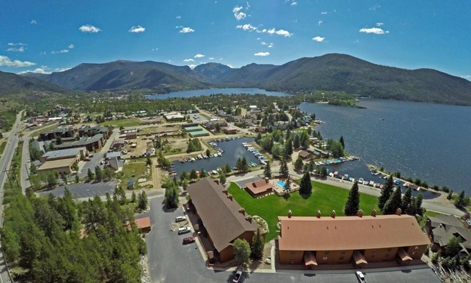 Grand Lake Apartment | Shadow Mountain Yacht Club #2 Condo