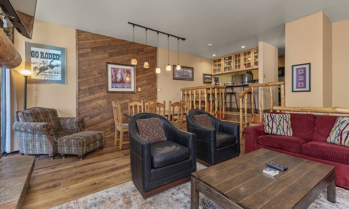 Steamboat Springs Condo | Short Walk to Slopes, Ski Storage, Hot Tub, Pool, Private W/D - Great Rates!