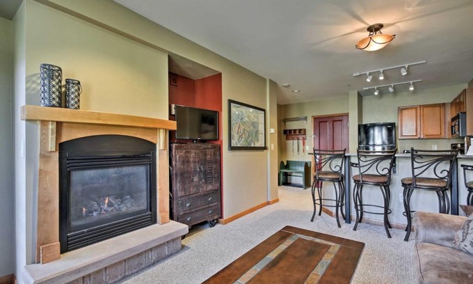 Winter Park Apartment | Ski-In and Out Zephyr Mtn Lodge Condo with Hot Tub Access