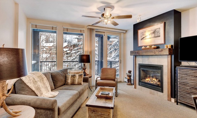 Winter Park House | Ski In Out Luxury Condo 4283 I Huge Hot Tub I Great Views I Best Price I Discounted Attractions