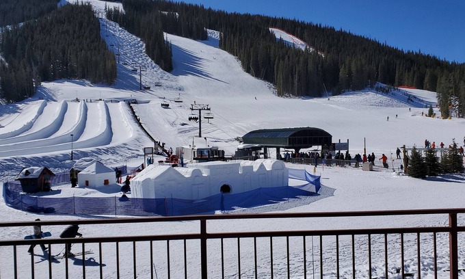 East Village at Copper House | SKI IN/SKI OUT, SUPER B 6 Chair Lift , 3 Bedrms, Bunk, 3 Bath, Sleep 9, Hot Tub