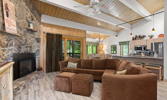 Steamboat Springs Condo | Ski Lockers at the Gondola + Steps to Ski Access, Pool, Hot Tubs, Sauna, Fitness Center