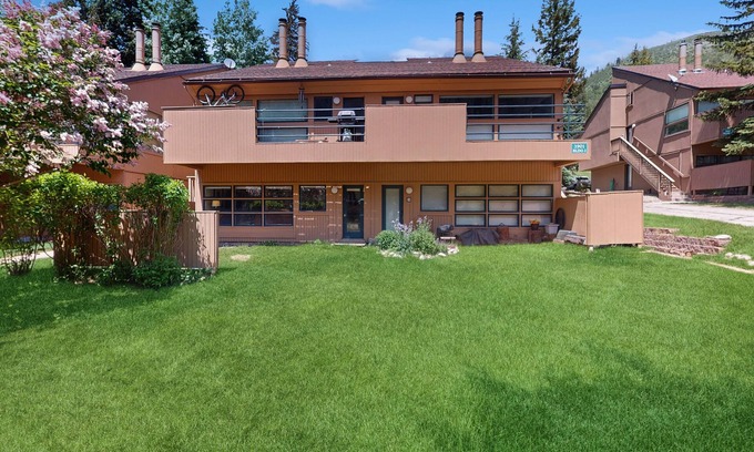 Vail Condo | Steps to Ski Shuttle Condo w/Fireplace, WiFi & Shared Hot Tub/Seasonal Pool