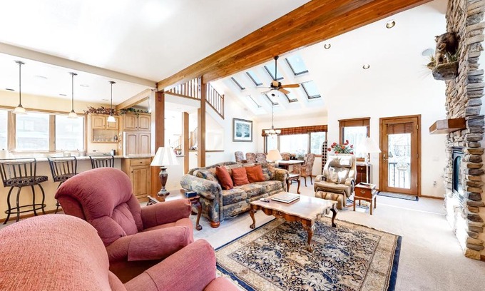 Frisco House | Streamside Lane