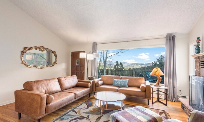Carriage Hills House | Sunrise Hideaway w/Hot tub! 21-RES0227