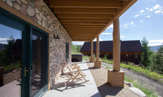 Innsbruck Val Moritz House | Sunset Vista - Hot Tub w/Endless Mountain Viewsn