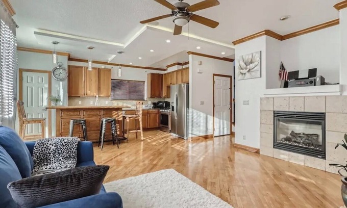 Gateway House | Sweet Home Near Denver International Airport 2022-BFN-0022402