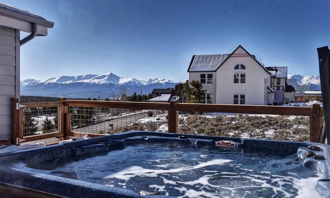 Leadville House | The Hilltop Haven w Hot Tub & The Best Views!