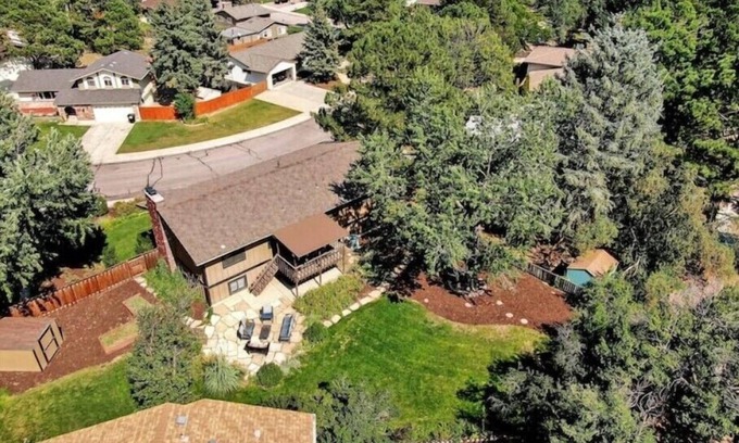 Village Seven House | The Memory Maker! 2 King Beds - Garage - Hiking!