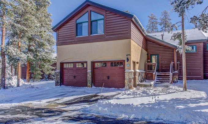 Frisco House | This home has 5 bedrooms and the ability to sleep 14! Plenty of space for everyone!