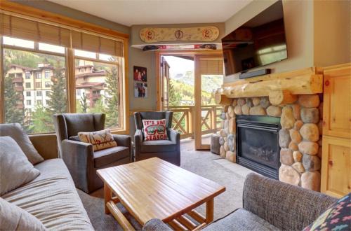 Copper Mountain Village Apartment | Tm325 Tucker Mountain Condo