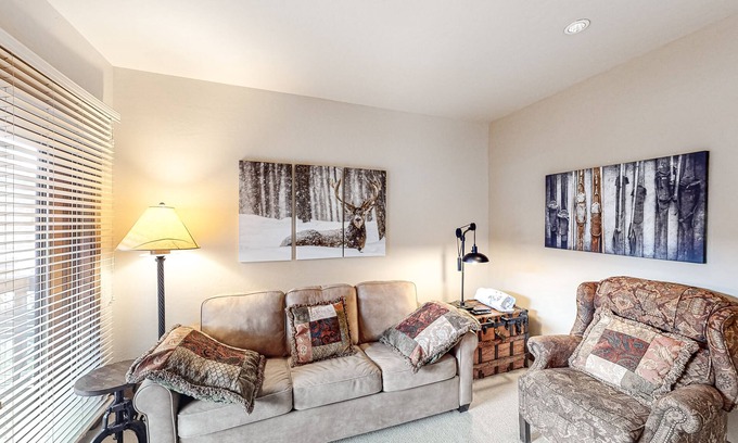 Copper Mountain Village Condo | Top-floor condo with balcony, mountain views & hot tubs - walk to lifts