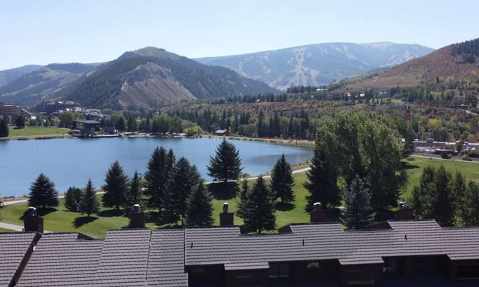 Avon Condo | Ultimate Beaver Creek Condo: 3 BED - 3 BATH condo SLEEPS 8 with 6 beds