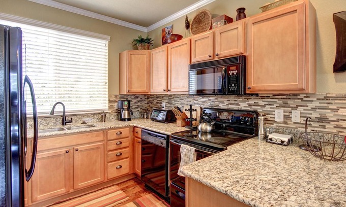 City Park West House | Uptown Luxury! Pet Friendly, Walk to Restaurants/ City Park. Free Welcome Gift!