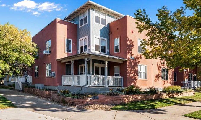 Glenwood Grove - North Iris Condo | 93 m² Condo ∙ 2 bedrooms ∙ 4 guests