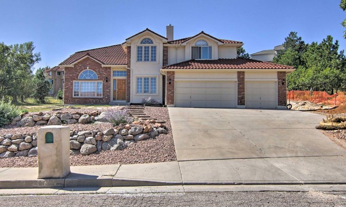 Northwest Colorado Springs Apartment | 167 m² Apartment ∙ 3 bedrooms ∙ 6 guests