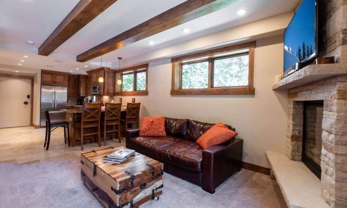 Vail Condo | # Villa Cortina Vail Village, Walk To Lifts, Outdoor Heated Pool