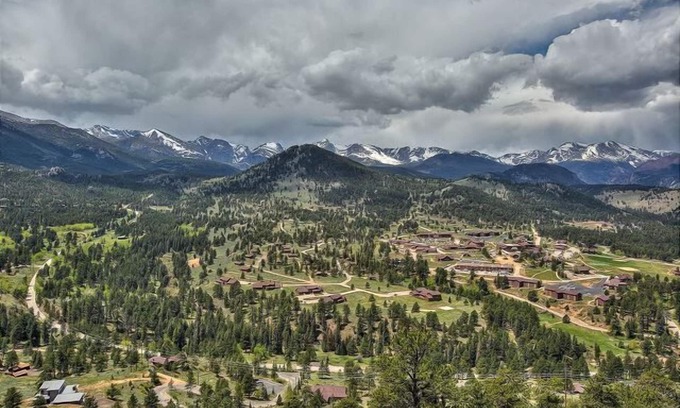 Estes Park House | Villa Mir Spectacular Views!