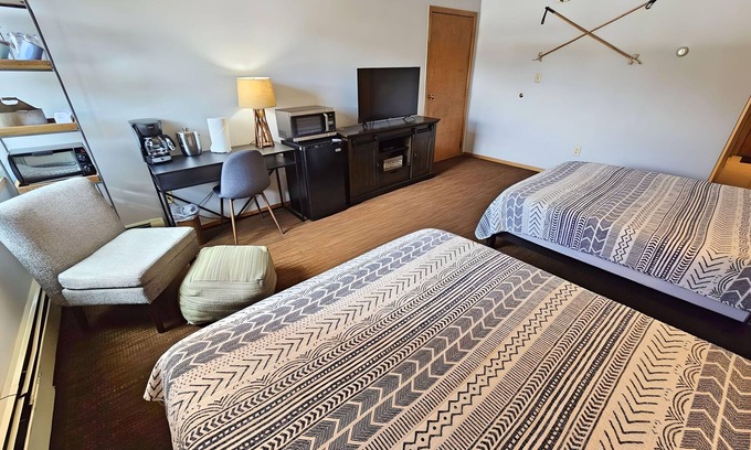 Copper Mountain Village Condo | Village square 442, Center Village Copper Mountain,Pet Friendly includes parking