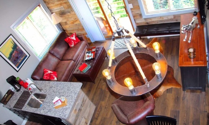 Four O'Clock Condo | Wildwood - Luxury Ski In/Creekside Pet Friendly