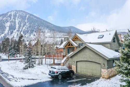 The Reserve House | Windflower Retreat - Beautiful Dog Friendly Home