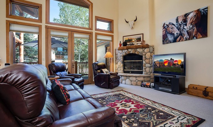 Steamboat Springs House | X2685 | Valley and Mtn Views | Nice Furnishings | Hot Tub | Pool