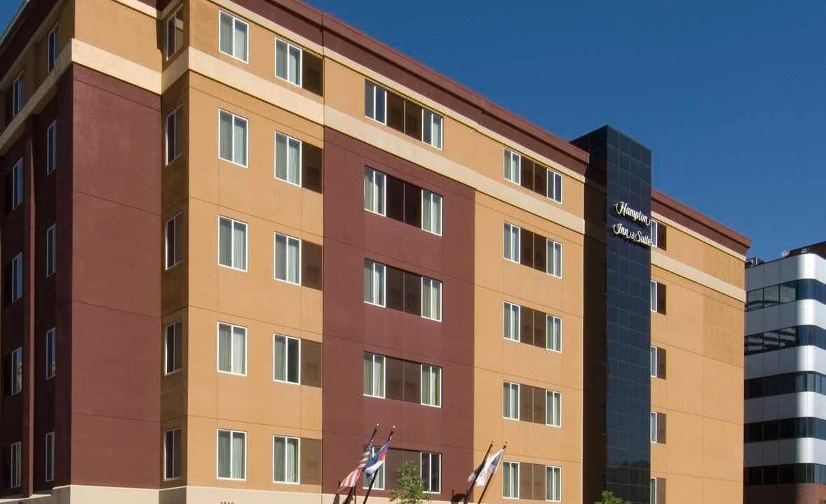 Uptown Hotel | Hampton Inn & Suites Denver-Downtown