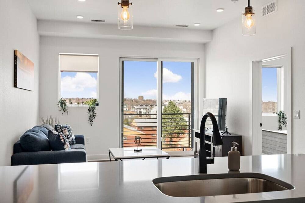 West Colfax Apartment | Brand New 1BR Near Sloans Lake