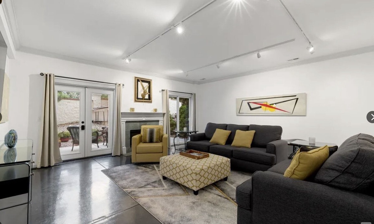 Broadmoor Apartment | Charming 2-bedroom apartment nestled in nature behind the Broadmoor Hotel.