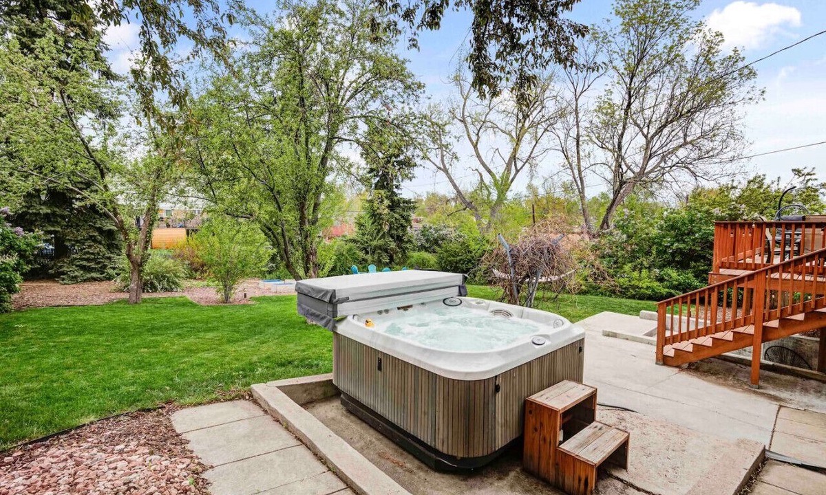 Alta Vista Area House | 3BR Outdoor Oasis Near Denver & Mountains| Hot Tub