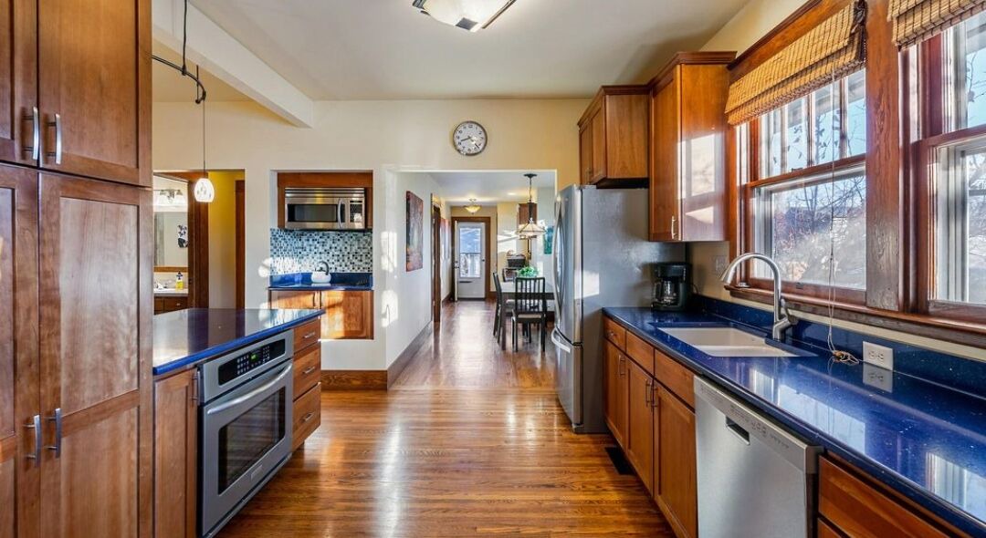 Loveland House | Historic, Clean, Private, Central, Spacious, HOME, Hot Tub, Fire Pit, Basketball