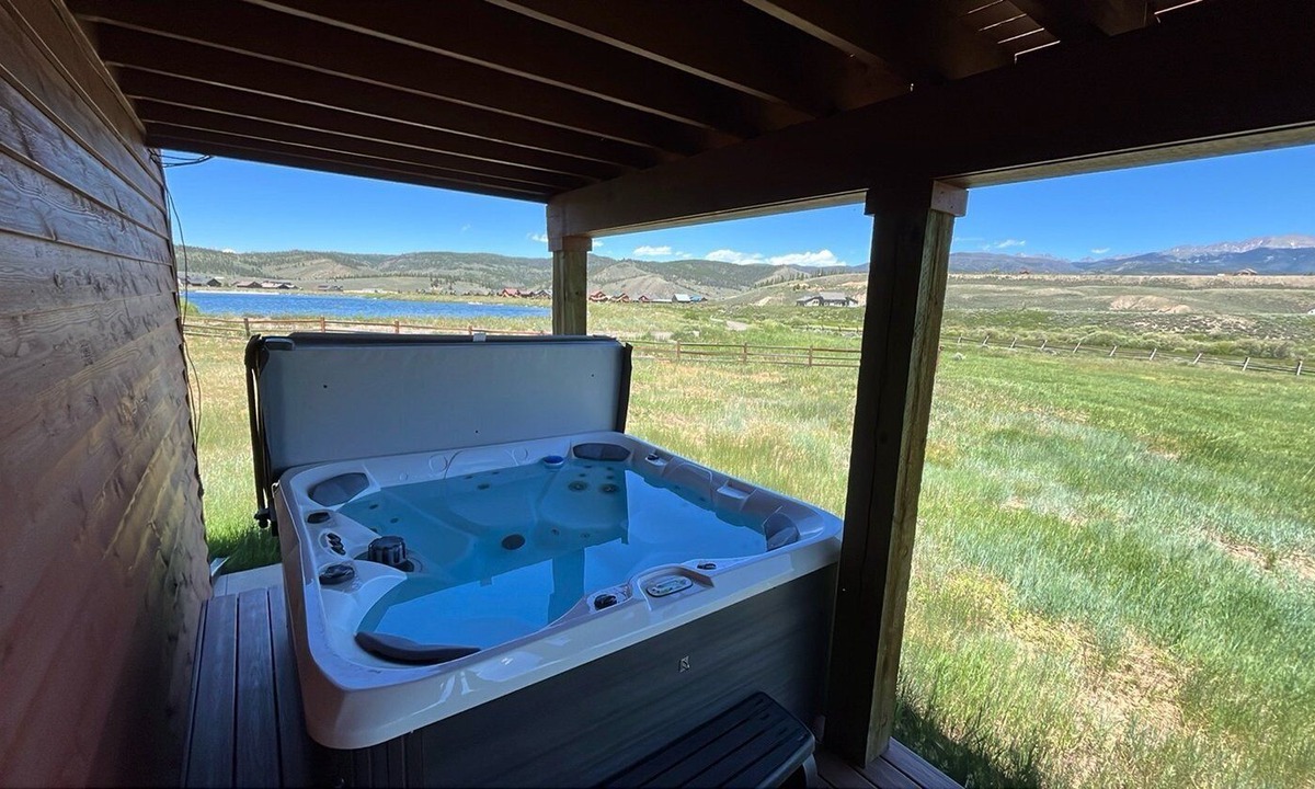 Pole Creek House | 208 Fireweed 15A Creek-Side Mountain Townhouse with Hot Tub